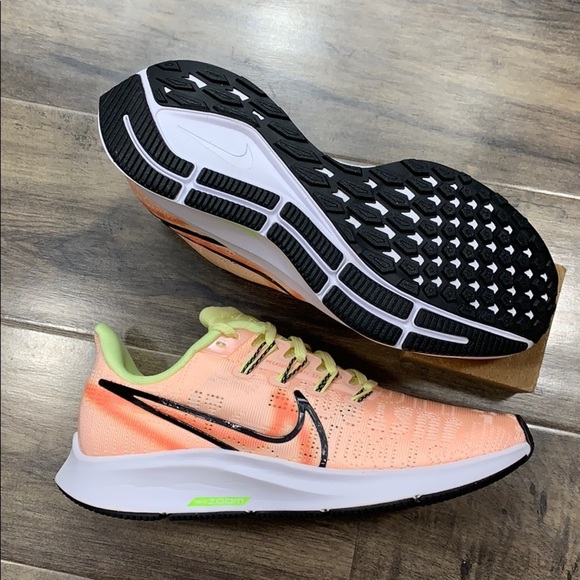 NIKE W AIR ZOOM PEGASUS 36 PRM RISE - Picture 6 of 16